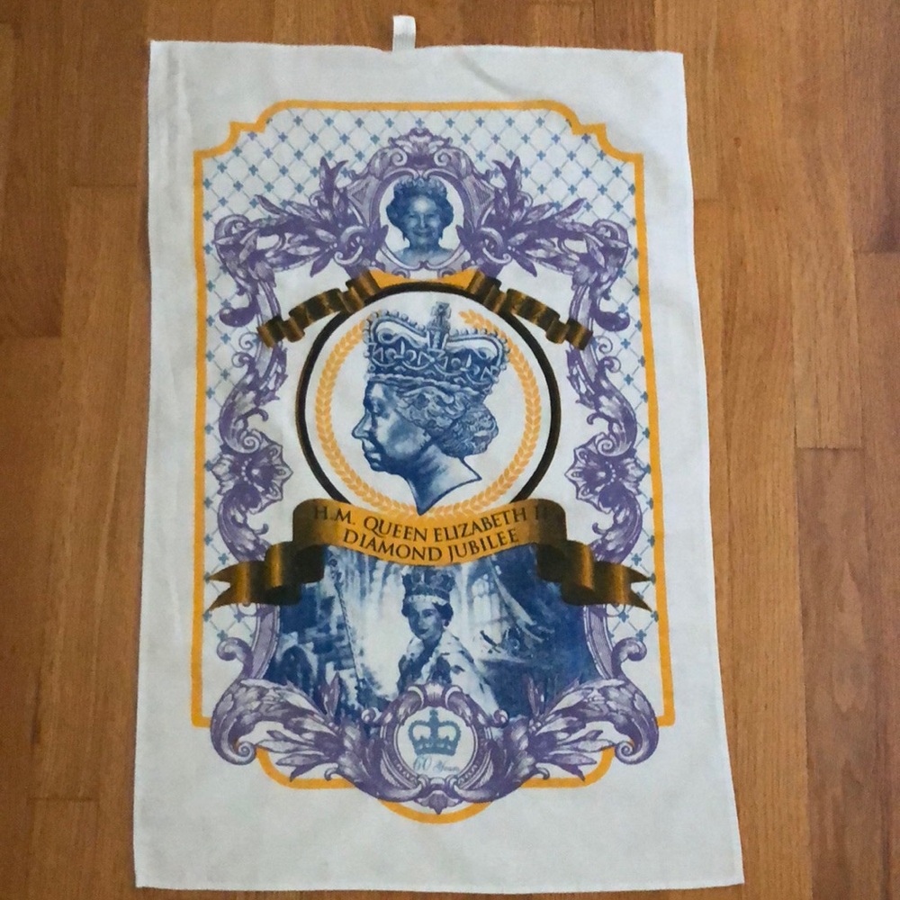Diamond Jubilee Tea Towel Queen Elizabeth Rare Find UK Great Britain